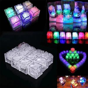 Färgbyte LED Glow Light Ice Cubes Party Favor Diy Yellow White Glowing Light for Decoration 12 ll