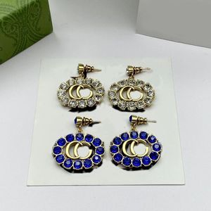Orecchini di design di lusso con orecchini di lusso per trapano ad acqua blu per le donne, gioielli di temperamento aristocratico per la festa di nozze