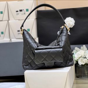 デザイナーMaxi Hobo Bag 37cmカルフスキンショルダーバッグ10Aミラー品質ダイヤモンド格子ショッピングバッグ豪華なトートバッグ女性バッグアンダーアームバッグボックスC150