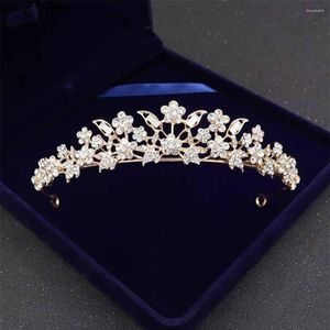 Nakrycia głowy Vintage Wedding Butterfly Flower Bridal Crown Hair Akcesoria Pearl Tiara Druhna Dziewczęta Gałęzie Gałęzie głowa 257J