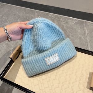 Outono e inverno doce cor designer gorro feminino gorro ao ar livre férias esportes de lã malha carta bordado casquette