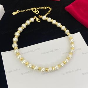 Designer jewelry Luxury Pearl Beaded Necklaces, Fashion elegant classic Alphabet women's necklaces, weddings, brides, banquets, Valentine's Day, gifts