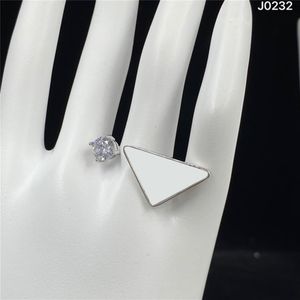 Chic Metal Triangle Diamond Ring Women Crystal Letter Rings Rhinestone Open Ring for Party Date with Gift Box249d