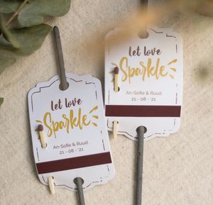 Cartões Deixe o amor brilhar Sparkler Tags Personalizado Faixa de atacante de casamento incluída para seus sparklers Impressão personalizada 230919