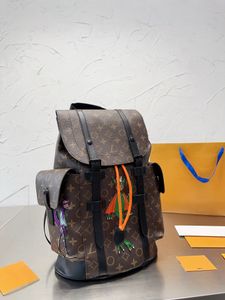 23SS Women Luxurys Designer Commuter Bags Cowhide Leather Laptop Bag Tiro ryggsäck damer Messenger väskor Pouch Purse Laptop Bag