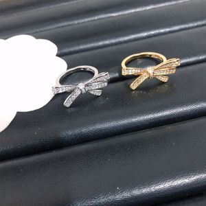 Kvinnor söt bowknot öppen ring med stämpel glittrande kristall bowknot finger ring silver guld