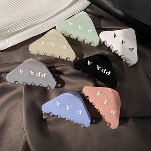 Simple Style Large Size Clips Women Cute Gift Pink Clip Classic Designer Jewelry Black White Vintage Shark Hair Barrettes