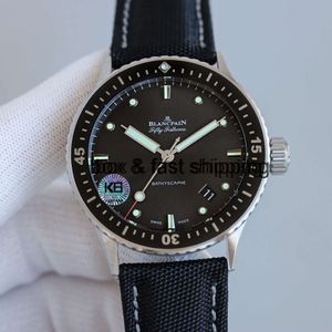 Fifty 5100 43.6mmデザイナーラグジュアリーウォッチファゾムcathyscaphe boper search men's watch自動機械形式カレンダーグロー防水MVI5