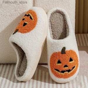 Pantofole Nuove Pantofole di zucca di Natale Donna Pantofole di Halloween Pantofola con faccia fantasma Uomo Morbido peluche Coppie Scarpe da casa per interni Moda Q230920