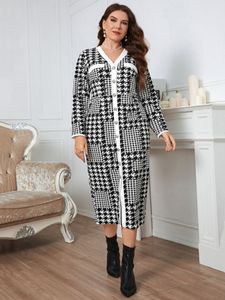 Sukienki plus rozmiar jesienne eleganckie temperament vneck poliester długi sukienka dama singlebreasted houndstooth duże kobiety ubrania 230920