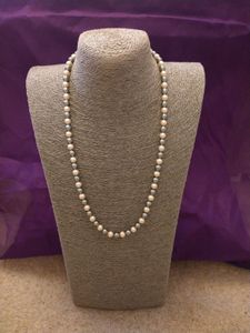 Collana di perle di conchiglia grigio rosa da 8 mm annodate a mano, gioielli di moda lunghi 55 cm