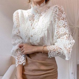 Etniska kläder 2021 Sweet Hollow Out Lace Patchwork Women Blus Collar Stand Bluas Flower Top Button Sleeve Petal White Shirt J265Z