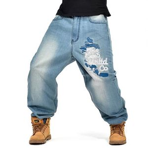 Erkek kot pantolon erkek sokak dansı hiphop moda nakış mavi gevşek tahta denim pantolon genel erkek rap hip hop artı boyut 46259b