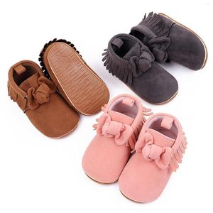 İlk yürüyüşçüler erkek bebek kız moccasins yumuşak moccs ayakkabı taban kaymaz ayakkabı pu süet deri doğmuş beşik