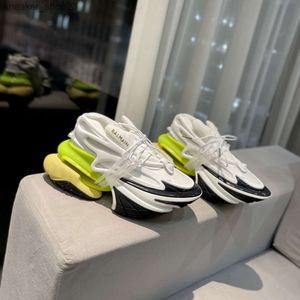 Повышенная мода Космическая обувь для пар Мужские топ-дизайнеры Кроссовки Shock Sports Casual Edition Мужские и женские повседневные кроссовки Future Top Balman Quality Sneaker 5j49