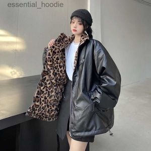 Women's Fur Faux Fur Fake Leather and Fur Spliced Jacket Women Thicken Warm Leather Zipper Fly Female Moto Bike Coat Pocket Lady Overcoat T422 L230920