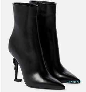 فاخرة الشتاء العلامة التجارية الفاخرة النساء أحذية أسود البيج البيج العجل من الجلد المدببة اصبع القدم مارتن الجوارب