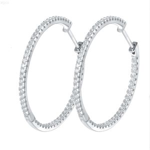 Klassisk designrundan klippt VVS Moissaniter Sterling Silver Inside Out Diamond Moissanite Eternity Hoop örhängen för kvinnor