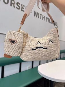 AAAAAA Designer Straw Bag Nylon axelväska Tramp underarm Bag kedja handväska designer lutande baguette damer tygväska strass hink väska diamantväska