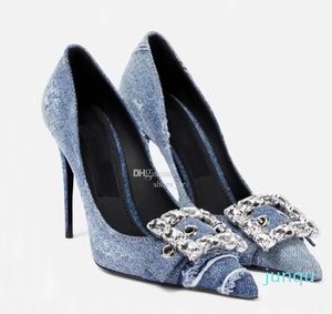 Denim sapatos de salto alto bombas de cristal decoração embelezada para 105mm Luxurys Designers vestido sapato noite sapatos de fábrica calçado feminino