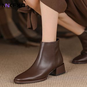 Boots Brand Women Low Heels Shoes y Pointed Toe Ankle Chelsea 2023 Fad Gladiator Casual bc71 230920