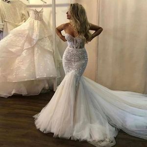 Vintgae Abiti da sposa in pizzo Sirena senza spalline Boho Fish Abiti da sposa Abito da principessa con gonna in tulle gonfio 2021225s