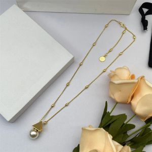 Orecchini semplici e dolci dello stilista, eleganti borchie triangolari in oro con perle triangolari di alta classe, gioielli firmati per abiti da festa DHL gratuito