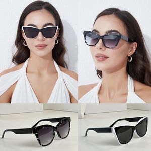 Square sunglasses HD nylon lenses UV400 Anti-radiation street fashion beach catwalk suitable for all wear matching style designer sunglasses with box SPR 23X-F