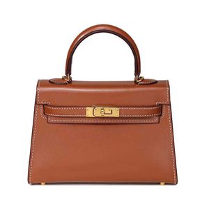 Kaily Luxury Bag New Spring2023本物の革の女性用光沢のあるラッカーボックスプレーンパターンシンプルなワンショルダーハンドバッグ