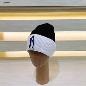 hats for boy girl braid Beanie for women fashion Large logo decoration men caps high quality Skull Cap Including box Preferred Gift