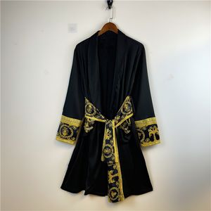 Robes masculinos cetim high-end personalidade coreano japanees vestindo blusão comprimento médio casaco masculino design de luxo homens seda sleepwear 230920