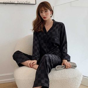 Kvinnors sömn lounge vår höstsilke pyjamas för kvinnor faux siden långärmad ny pyjamas mode enkla pjs eleganta pijamas lyxiga damer sömnkläder l230920