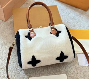 Luis Vuittons Lamb Lvse LouiseViutionbag Pillow 30cm Womens Designer Handbag Tote Case Wool Color Block Bag Travel Bags Crossbodys Shoulder Bag Luxury Wallet
