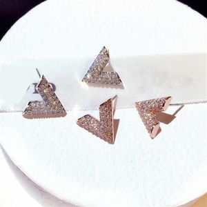 Full Crystal Zirconia CZ Studörhängen Fashion 18K Gold V Letter Triangle Söt Shining Bling Diamond Earring Earings Ear Rings Jew251x