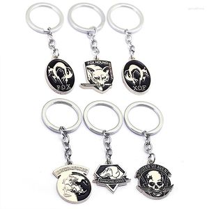 Keychains Classic Metal Gear Solid Keychain Outer Heaven DiamondDogs Foxhound Car Keyring Bag Pendant Chaveiro Game Jewelry Gift Accessory