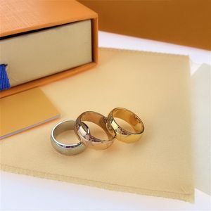 Fashion Band Rings Classic Ring Exquisite Celtic Jewelry for Woman Man Designer Temperament 6 Valfritt320e