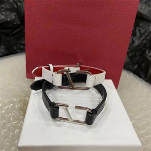 Vintage pulseira de couro corda tecido pulseira mulheres pulseiras minimalista pequeno nicho dopamina moda jóias strass carta mão ornamento