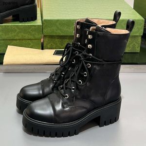 Autumn and Winter New Womens Versatile Style Pparies Designer Martin boots designer womens shoes australia doc martens tim land boots 6cm Fashion Motorcycle style h