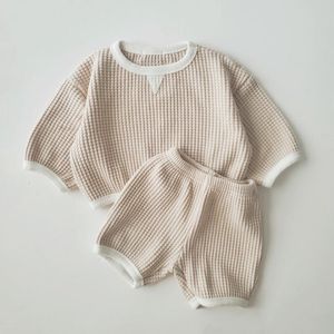 Kläder sätter baby pojkar flickor kläder fast färg våffla sweatshirt topspants kostym träning outfits höst vår 230919