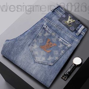 Herrenjeans Designer Herbst und Winter neue Jeans Herrenqualität Slim Fit kleine Füße lange Hosen Mode V5EZ ONN4