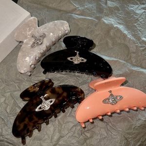 Barrette zaciski francuskie urocze różowe zaciski damskie Vintage High Sense Crinestone Classic Designer Jewelry z prawidłowym miłością