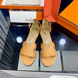 Classic Designer Sandals Flat Shoes Brand Fashion Office Shoes Casual Shoes Colorful Leather Women Sandals Black Yellow White Shoes 35-42