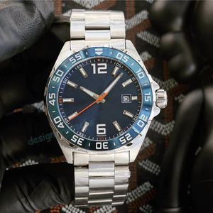 93OA Wristwatches Luxury Classic Mens Automatic Machinery Designer Watch 44mm أحادي الاتجاه دوار الهاتفي