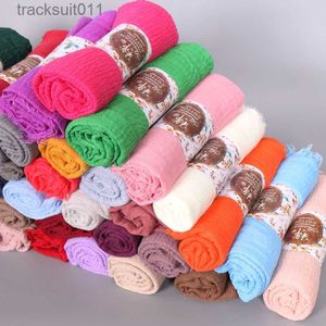 Damski Przylądek 10pcs/Lot Plain Wrap Wrap Botton Viscose Długi szal szalik Kobiety marszczenie szal Hidżab muzułmański szalik Hidżab Hurt L230920