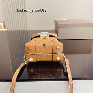 Coin Purses Softberlin Collection Crossbody Bag Fries Chain Bag Cognac M Family Mini Crossbody Leather Trim 2023 Trendy Women's Handbag Top Barg