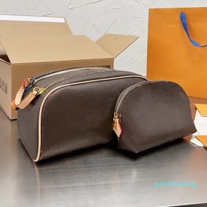 Designer Luxurys Alta Bolsa Dopp Saco Sacos Monogramas Mulheres Impresso Lona e Homens Duplo Zíper 2 Conjuntos Qualidade Cosmética