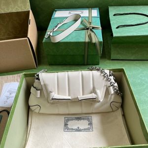Lyxmodedesignerväska högkvalitativ axelväska vit quiltad läderhandväska med palladiumtonad hårdvara avtagbar kedjelastrem för fest för fest