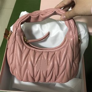 Lady Evening Bags Miui Hobo Bags Wander Matelasse Shoulder Bags Small Designer Handväska Läderkoppling Purses Luxury Crossbody Bags Green Pink XB065