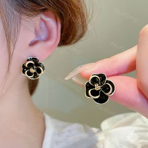 Silver Needle Dripping Oil Flower Commuting Earrings French Small Fragrance Middle Vintage Earrings Black Camellia Earrings