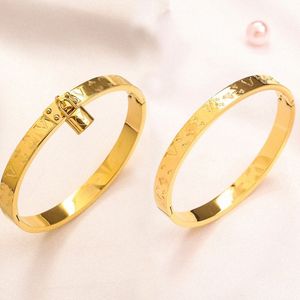 Pulseira de luxo Moda Estilo Mulheres Bangle Luxo Designer Jóias 18K Banhado A Ouro Aço Inoxidável Amantes Do Casamento Presente Bangles Atacado ZG1212 R4uo #